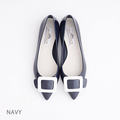 【TEMPERATE】NINA_スクエアモチーフ付エナメルフラットシューズ（晴雨兼用）