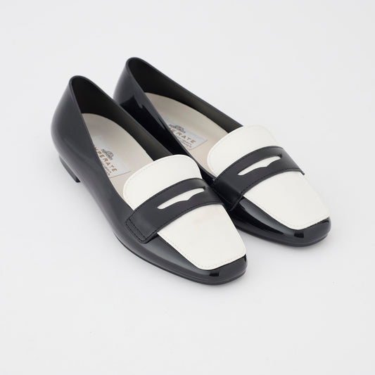 【TEMPERATE】RUTH_スクエアトゥーバイカラーローファー（晴雨兼用）