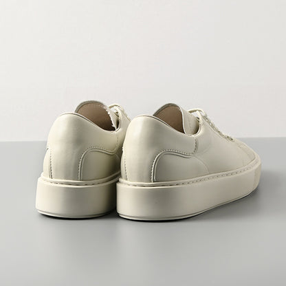 スタイルアップコートスニーカー