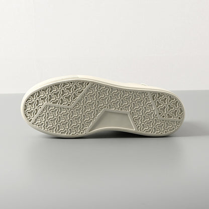 スタイルアップコートスニーカー