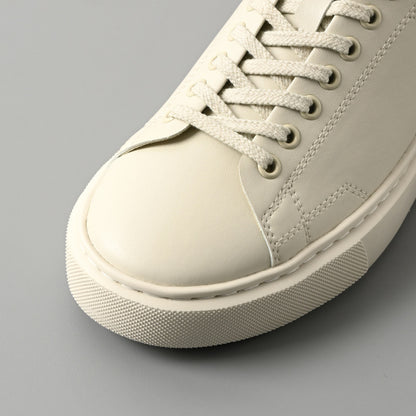 スタイルアップコートスニーカー