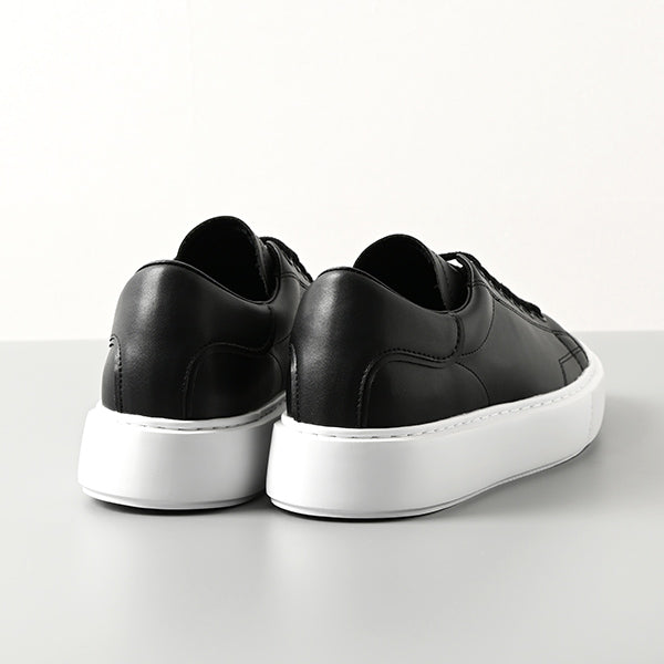 スタイルアップコートスニーカー