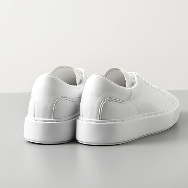 スタイルアップコートスニーカー