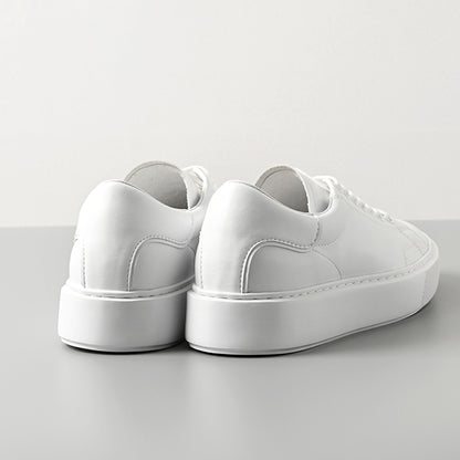 スタイルアップコートスニーカー