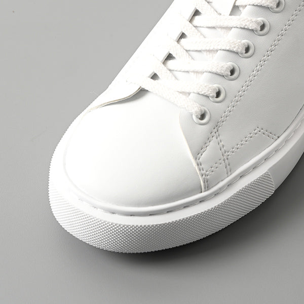 スタイルアップコートスニーカー