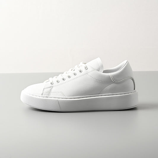 スタイルアップコートスニーカー